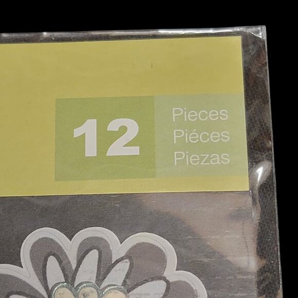 Studio 112 Flower Dimensional Stickers 12pc Black Gray Cream Floral Scrapbooking - Picture 4 of 5